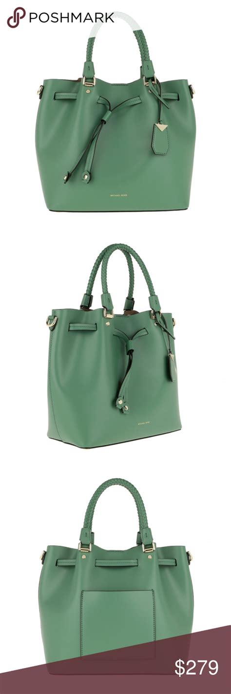 michael kors blakely pine green|MICHAEL KORS Blakely MD Bucket Bag Pine Green .